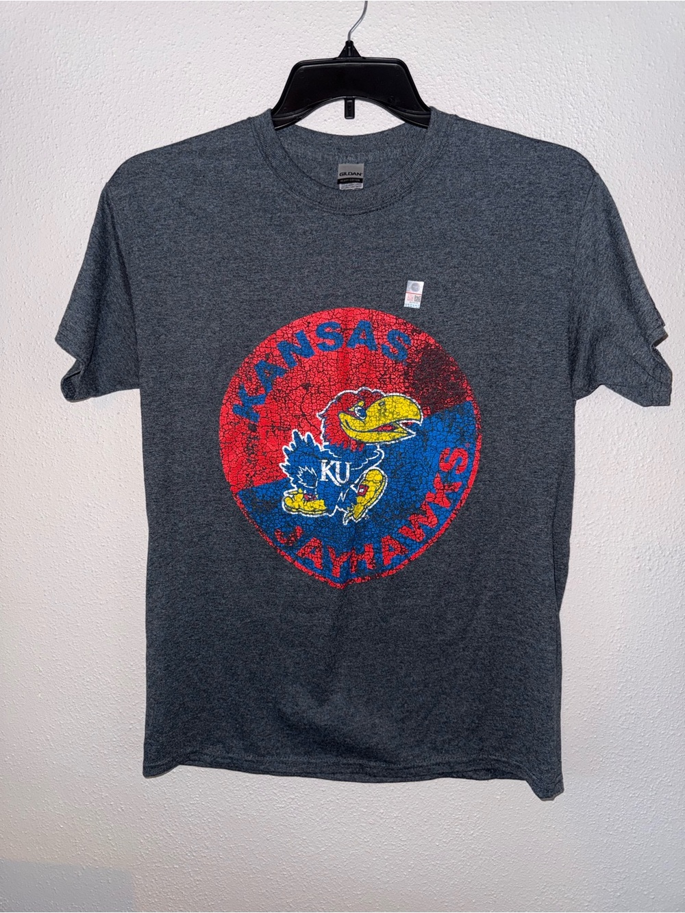 Kansas Jayhawks (m) Gildan Heather Gray Tee with Red Graphic